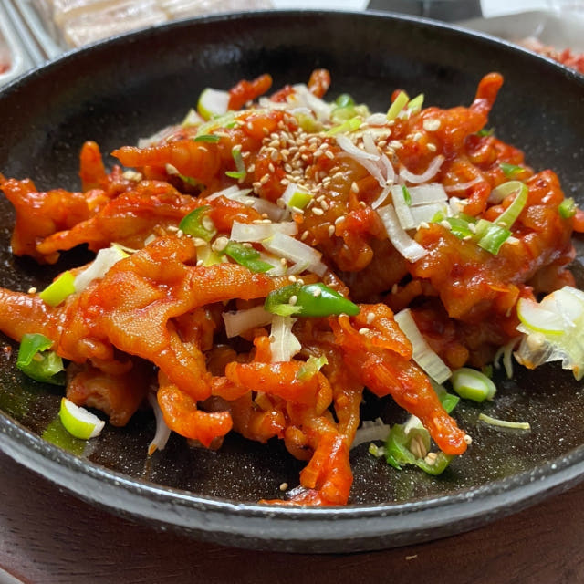 국내산 매운 직화 무뼈닭발 250g 술안주 캠핑요리 간편식 제품